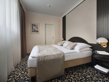 Ea Hotel Royal Esprit