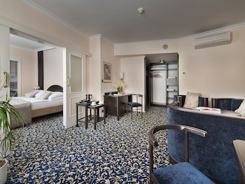 Ea Hotel Royal Esprit