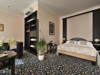 Ea Hotel Royal Esprit