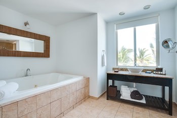 Las Terrazas Resort