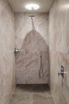 Radstone Hotel