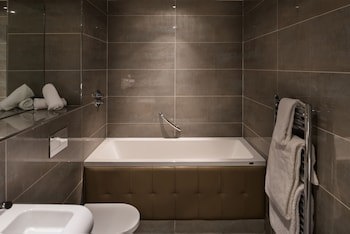 Radstone Hotel