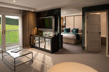 Radstone Hotel