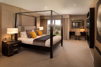 Radstone Hotel