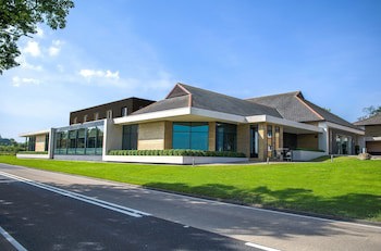 Radstone Hotel