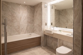 Radstone Hotel