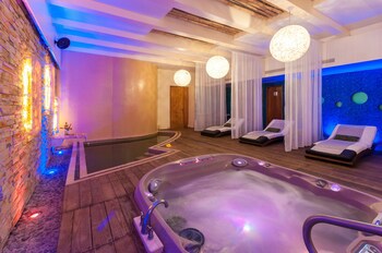 Artisan Family Hotels And Resorts Playa Esmeralda