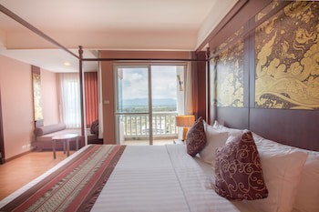 Grand Pacific Sovereign Resort & Spa
