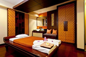 Grand Pacific Sovereign Resort & Spa