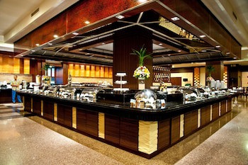 Grand Pacific Sovereign Resort & Spa