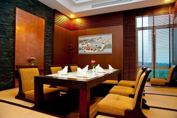 Grand Pacific Sovereign Resort & Spa