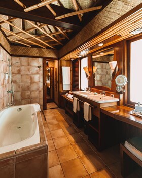 Intercontinental Le Moana Resort Bora Bora, An Ihg Hotel