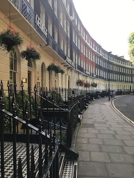 George Hotel