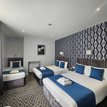 George Hotel