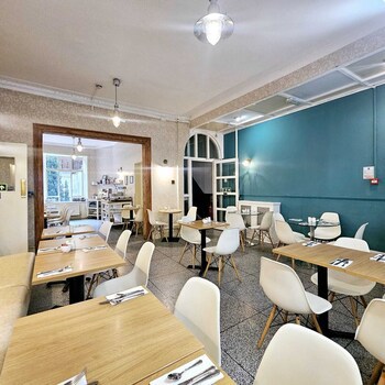 George Hotel
