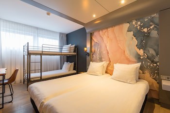 Leonardo Hotel Almere City Center