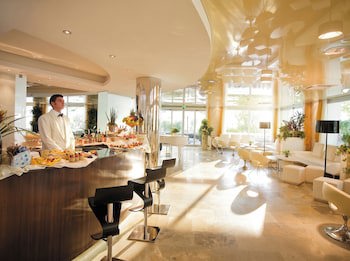 Hotel Premier & Suites fotoğrafı