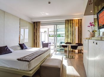 Hotel Premier & Suites galeri fotoğrafı