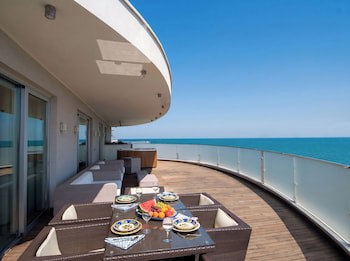 Hotel Premier & Suites galeri fotoğrafı