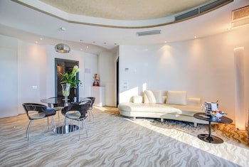 Hotel Premier & Suites galeri fotoğrafı