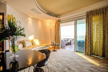 Hotel Premier & Suites galeri fotoğrafı