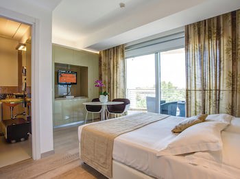 Hotel Premier & Suites galeri fotoğrafı