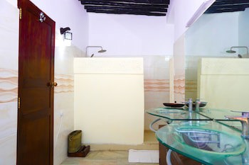 Al Johari Hotel & Spa