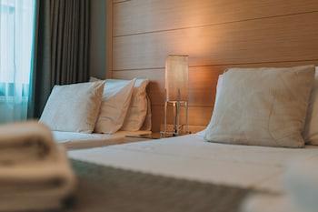 Parnon Hotel