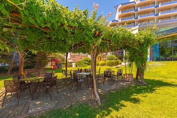 Xon's Platja Aparthotel