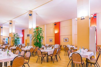 Xon's Platja Aparthotel