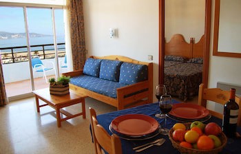 Xon's Platja Aparthotel