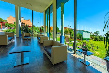 Xon's Platja Aparthotel