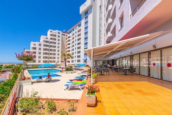 Xon's Platja Aparthotel