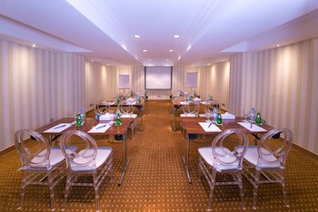 Al Jahra Copthorne Hotel & Resort