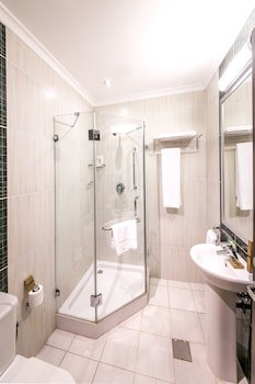Al Jahra Copthorne Hotel & Resort