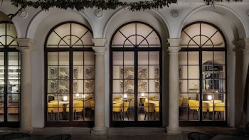 Anna Grand Hotel