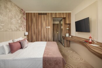 Hotel Carbona Thermal Spa