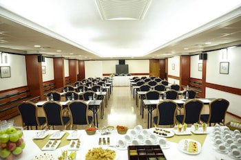 Hotel Carbona Thermal Spa
