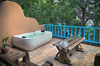 Baan Hin Sai Resort & Spa
