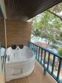 Baan Hin Sai Resort & Spa