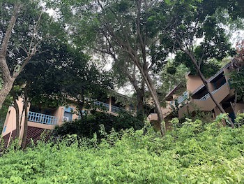 Baan Hin Sai Resort & Spa