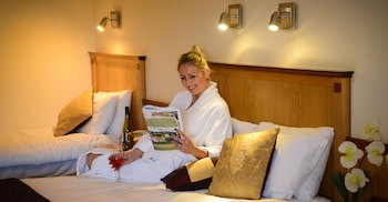 Bush Hotel