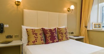 Bush Hotel