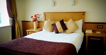 Bush Hotel