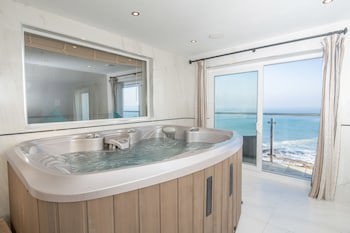 Fistral Beach Hotel And Spa - Adults Only
