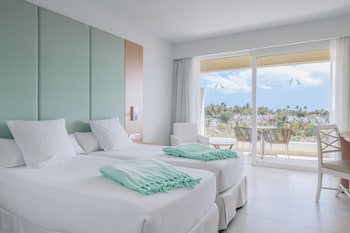 Iberostar Waves Playa Gaviotas -All Inclusive