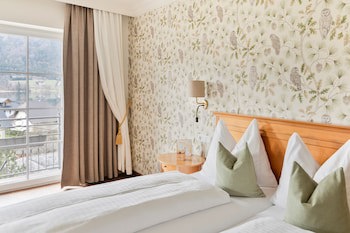 Ebner's Waldhof Am See Resort & Spa
