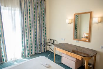 Cynthiana Beach Hotel fotoğrafı