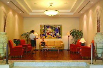 Cynthiana Beach Hotel fotoğrafı