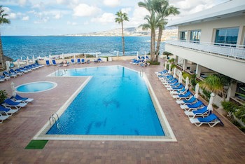 Cynthiana Beach Hotel